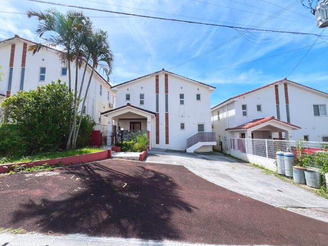 うるま市兼箇段　Peaceful Village　D号棟の駐車場