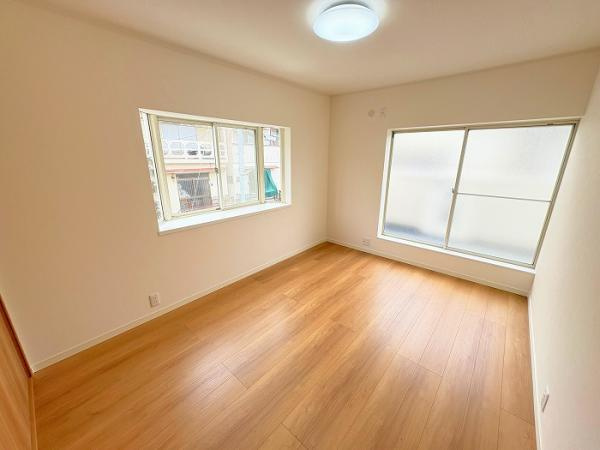 神戸市垂水区星陵台　中古一戸建　の洋室