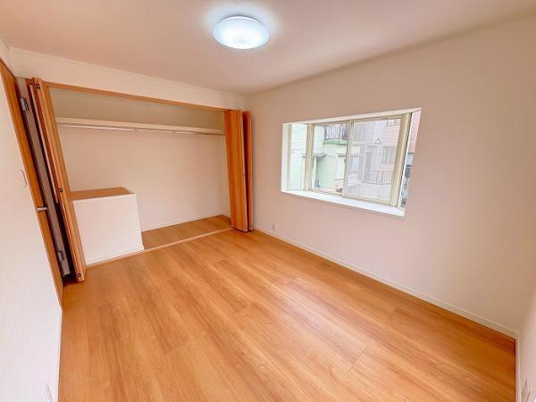 神戸市垂水区星陵台　中古一戸建　の洋室