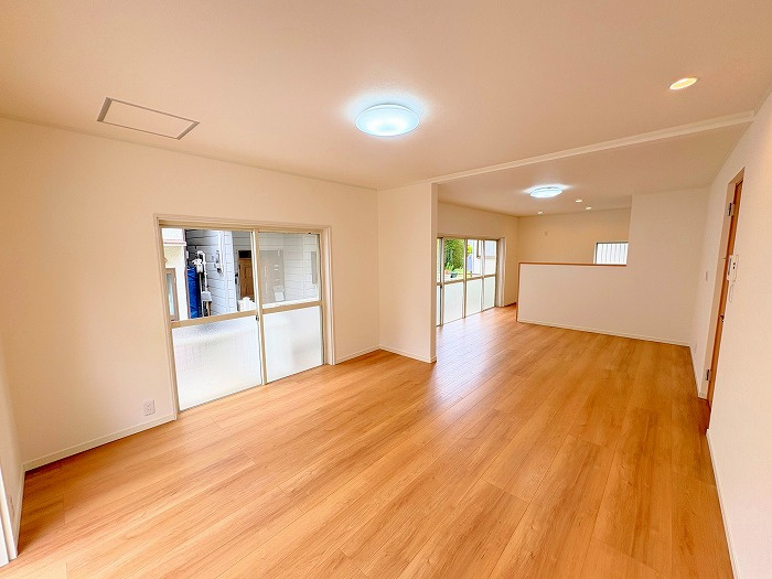 神戸市垂水区星陵台　中古一戸建　の居間・リビング