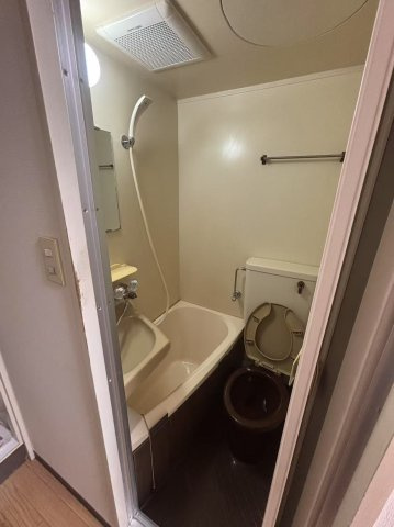 ベルハイム東長崎の浴室