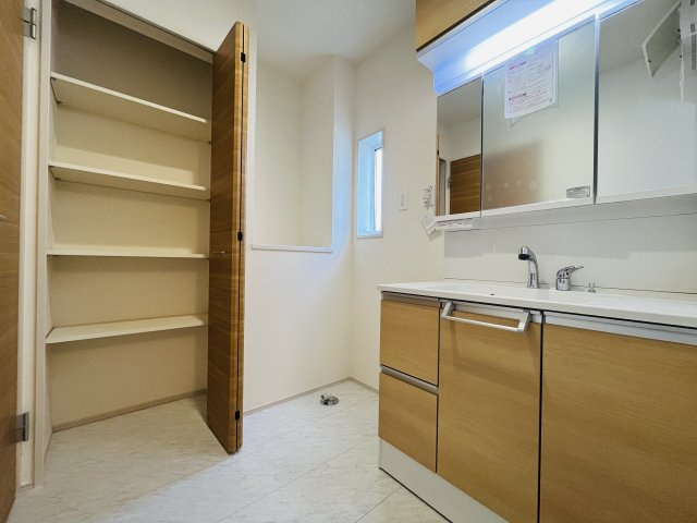 【脱衣所】 | 本庄市下野堂　ブルーミングガーデン　新築戸建　全2棟　2号棟