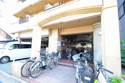 【エントランス】 | 新星布施ビル