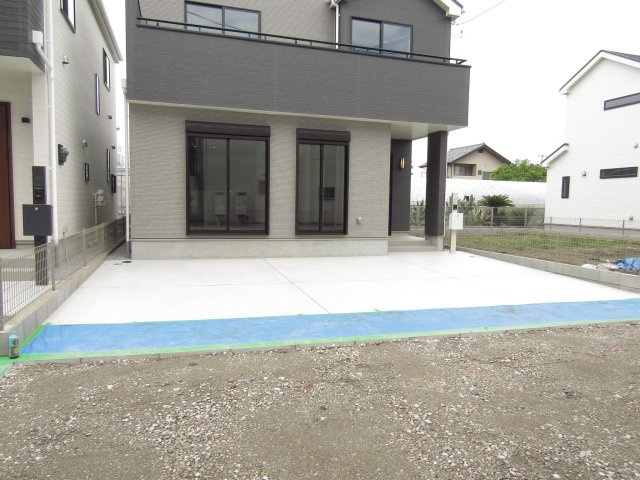 草加市青柳7丁目 新築分譲住宅 全6棟 D号棟の駐車場