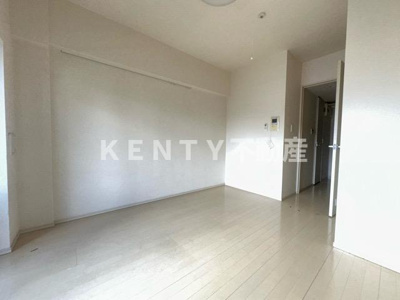 【洗面所】 | パークキューブ武蔵小杉 | 広い洗面スペース