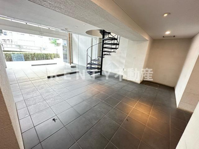 【ロビー】 | パークキューブ武蔵小杉 | ゆとりのあるロビーです