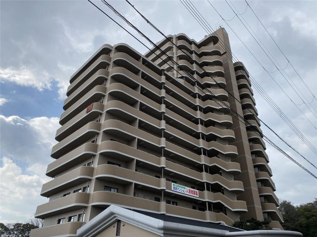 手柄アートスカイハイツの外観