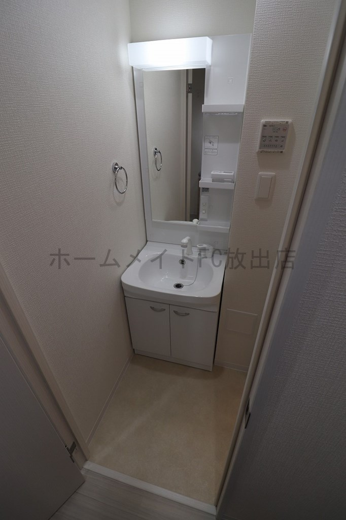 大阪市鶴見区諸口１丁目の賃貸マンションの独立洗面台