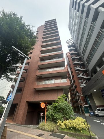 ファミール西新宿の外観