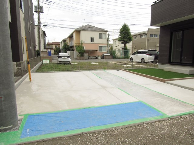 草加市青柳7丁目 新築分譲住宅 全6棟の駐車場