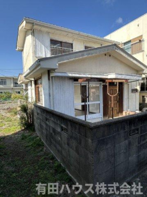 【外観】 | W様有田市箕島戸建 | お部屋の横にお車を停めていただけます。