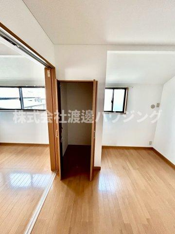 吹田市千里山西３丁目のテラスの収納