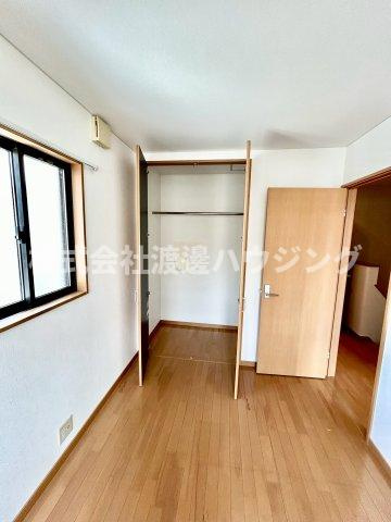 吹田市千里山西３丁目のテラスの収納