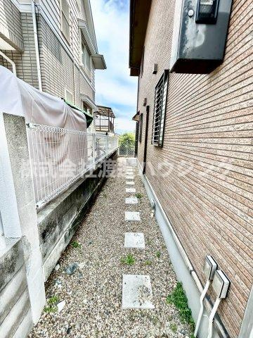 吹田市千里山西３丁目のテラスの庭