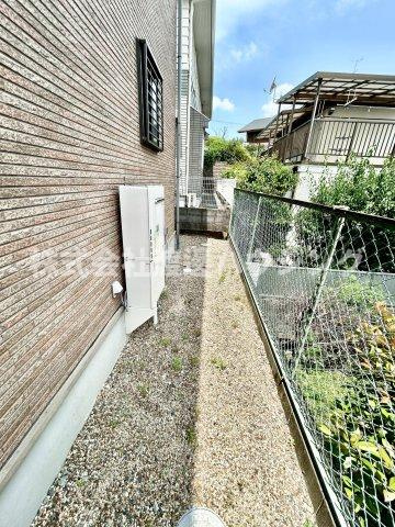 吹田市千里山西３丁目のテラスの庭