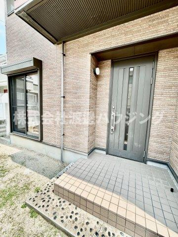 吹田市千里山西３丁目のテラスのエントランス