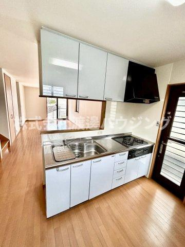 吹田市千里山西３丁目のテラスのキッチン