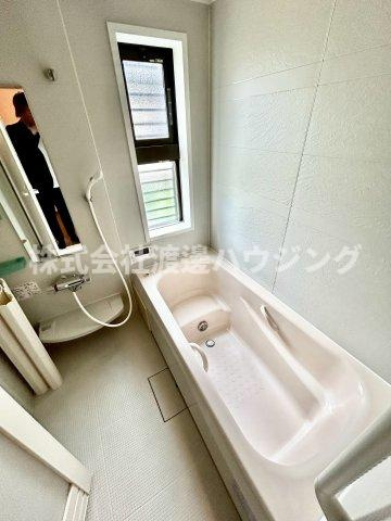 吹田市千里山西３丁目のテラスの浴室