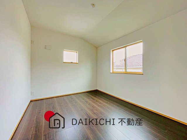 【洋室】 | 久喜市上町　クレアスタウン　中古戸建　全7棟　4号棟
