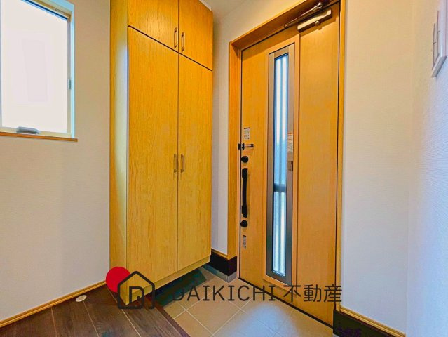 【玄関】 | 久喜市上町　クレアスタウン　中古戸建　全7棟　4号棟