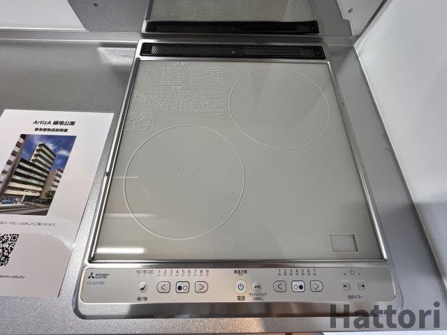 ArtizA緑地公園　仲介手数料無料のキッチン