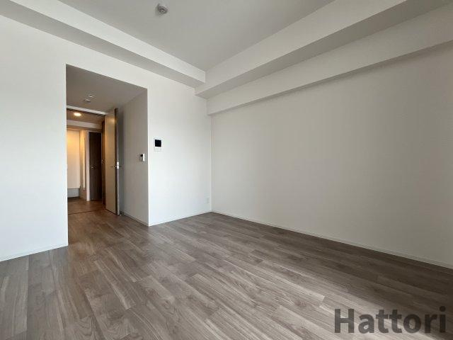 ArtizA緑地公園　仲介手数料無料の居間・リビング