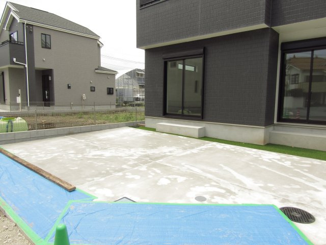 草加市青柳7丁目 新築分譲住宅 全6棟 F号棟の駐車場