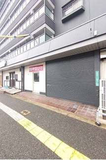 西長住ビルの外観
