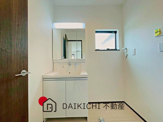 【独立洗面台】 | 久喜市上町　クレアスタウン　中古戸建　全7棟　7号棟