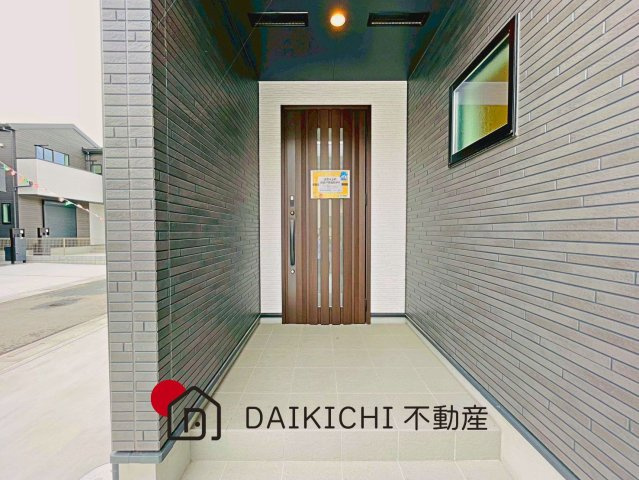 【玄関】 | 久喜市上町　クレアスタウン　中古戸建　全7棟　7号棟