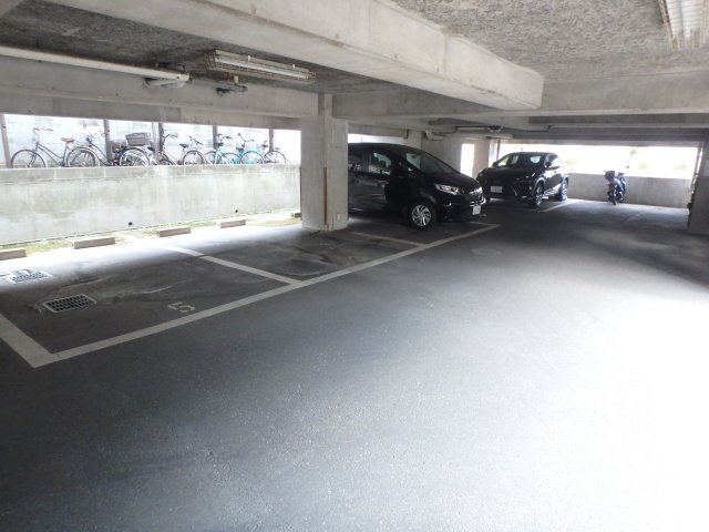 【駐車場】 | 西北チェリーマンション | 駐車場です