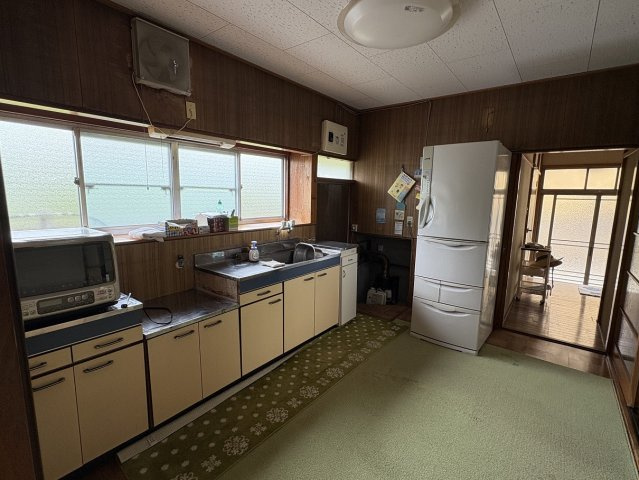 中郷町日棚字重殿 中古一戸建てのキッチン