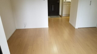 【居間・リビング】 | リバーサイドハイツ