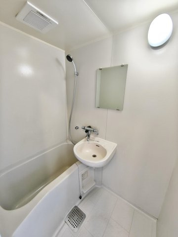 サンライフ花俣の浴室