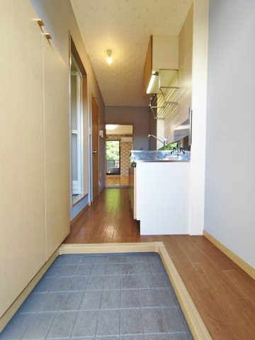 サンライフ花俣の玄関