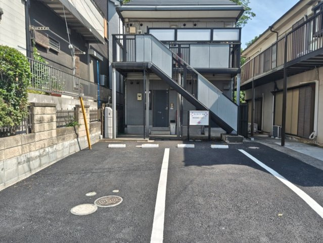 サンライフ花俣の駐車場