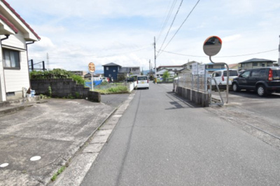 【前面道路含む現地写真】 | 鹿屋市寿7丁目　戸建賃貸3棟