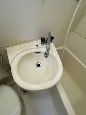 【洗面所】 | グランドール東所沢 | コンパクトで使いやすい洗面所