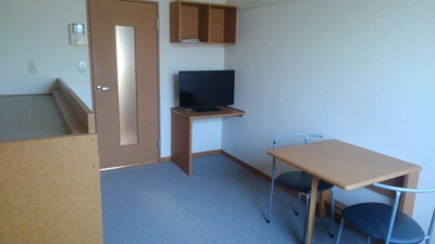 【居間・リビング】 | レオパレスウェアハウス | ゆったりとした居間です