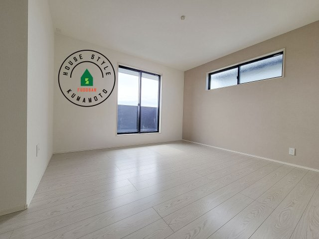 合志市合生第3-3棟（16号棟）　の寝室|主寝室には収納力に優れたクローゼットがありますので、お部屋もすっきり片付きます。