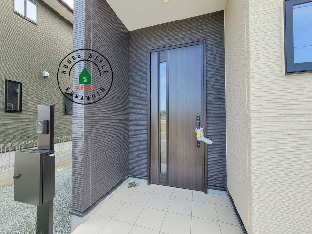 合志市合生第3-3棟（16号棟）　の玄関|おでかけの時も帰った時も、「我が家」を最初に感じでもらえる素敵な空間に。