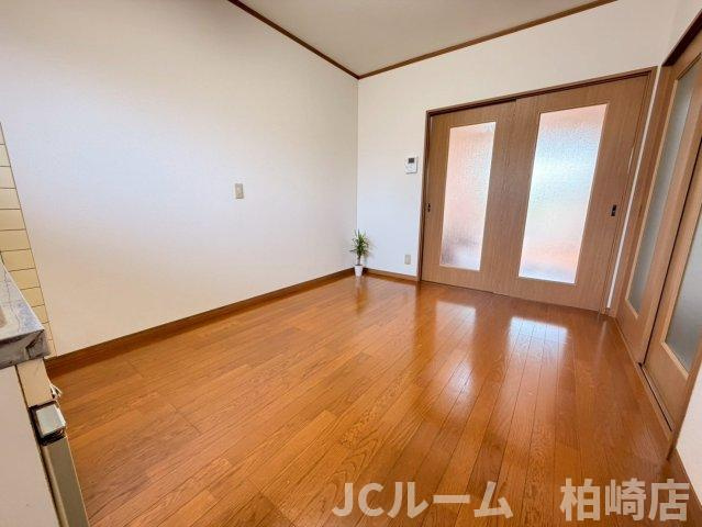 コーポナカムラの居間・リビング