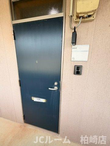 コーポナカムラの玄関