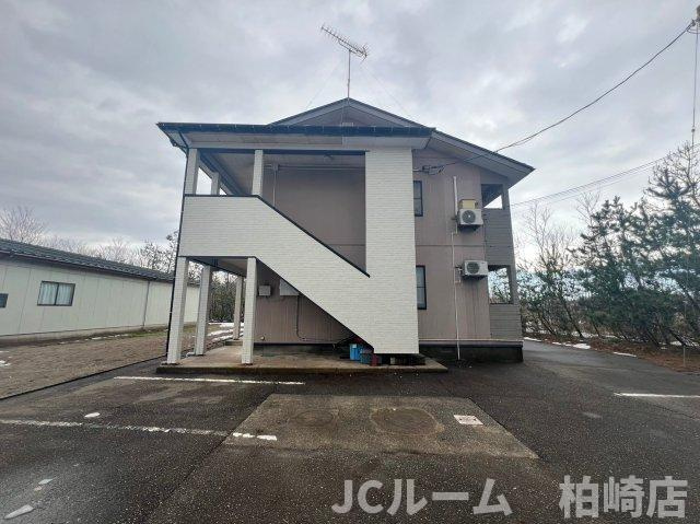 コーポナカムラの駐車場