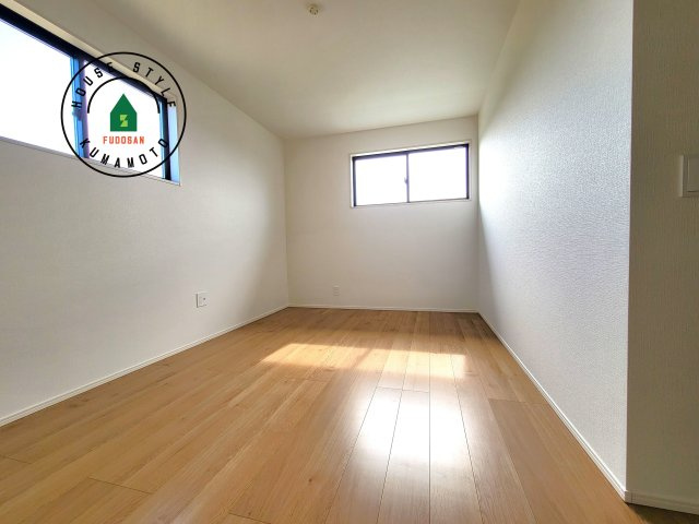 合志市合生第3-3棟（17号棟）　の子供部屋|穏やかな光が差し込む室内には、穏やかな時間が流れます。