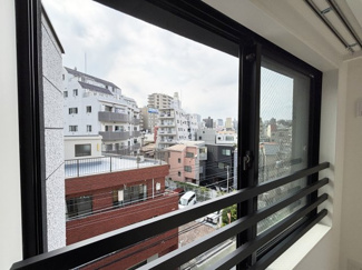 【展望】 | 5階4.4帖洋室からの眺望です。