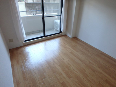 【居間・リビング】 | ハイツ北口 | 使いやすい居間です