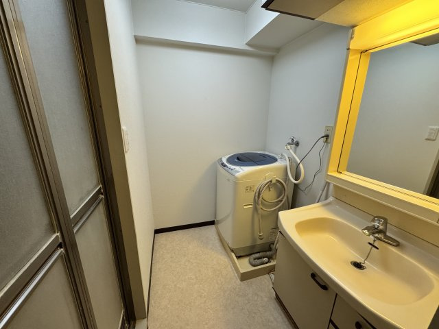 ソレイユ南町の洗面所|■室内洗濯機置き場
