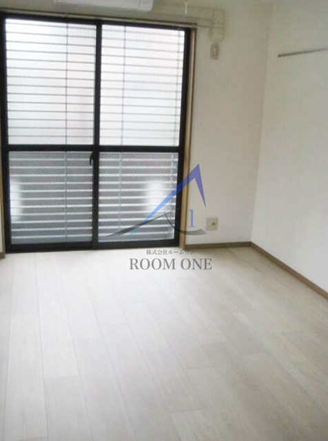 ソレイユ・ドゥの居間・リビング|洋室のお部屋です。