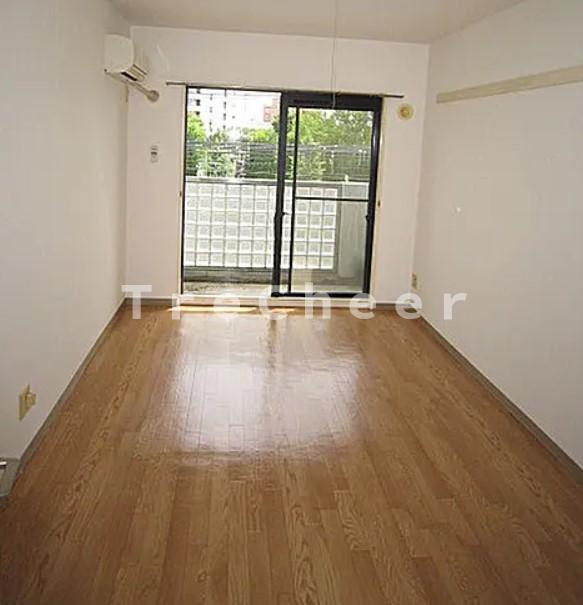 グロワールKの居間・リビング